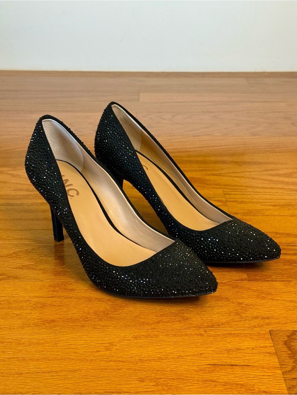 INC International Concepts Zitah Rhinestone Pointed Toe Pumps Black Size 6.5 - Picture 3 of 11